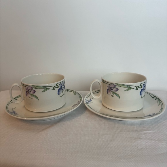 Vintage Porcelain tea cups + saucers in 'Verona' pattern by Villeroy & Boch x 2 - Picture 3 of 10